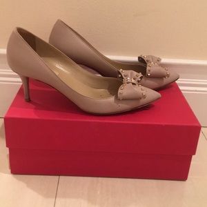 Authentic Valentino pointy toe low heeled pump